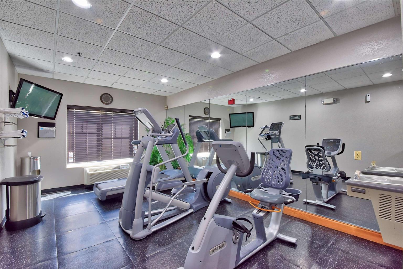 Country Inn & Suites by Radisson Ocala Southwest - photo 18