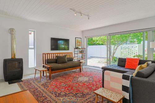 Ladybird Home of the Digital Nomad — 4-Star Luxury Hotel in Hermanus, South Africa
