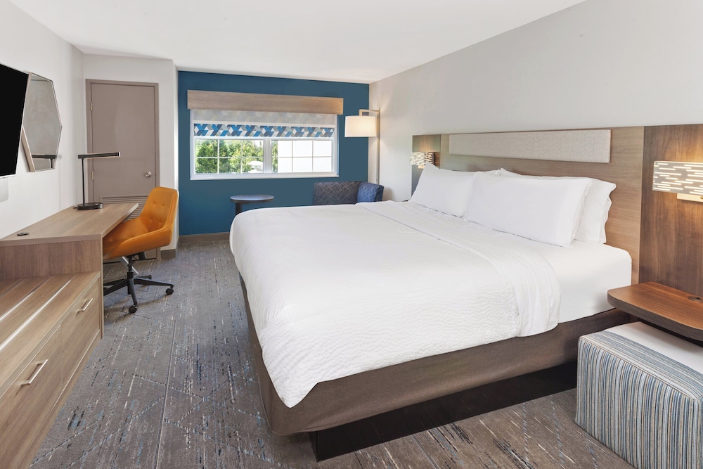 Holiday Inn Express & Suites Port Washington by IHG - photo 27
