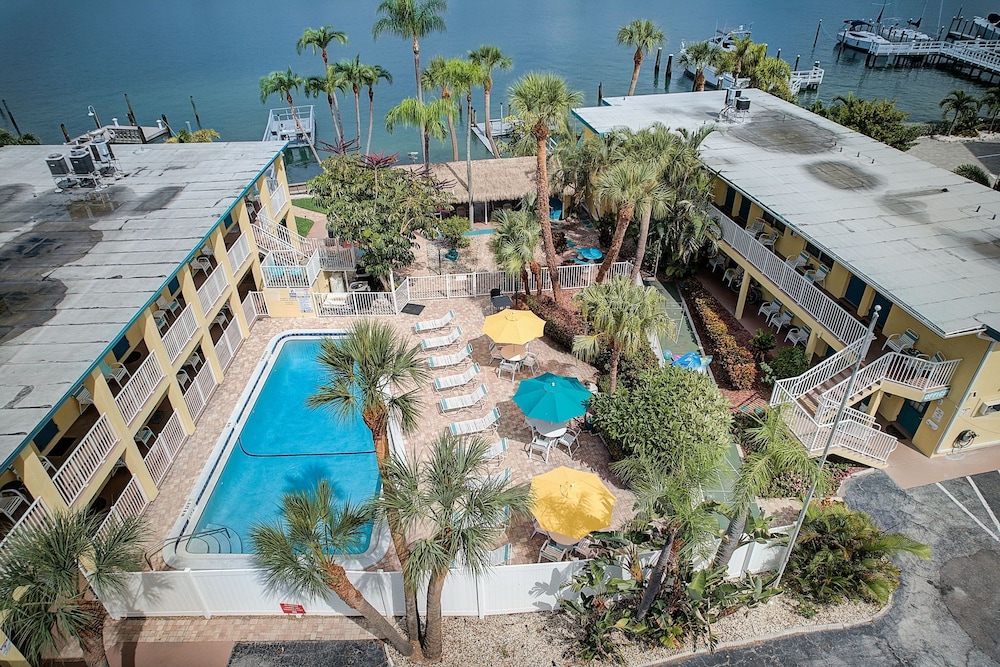 Malyn Resort - photo 2