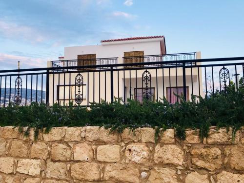 Trouzini Villa 2