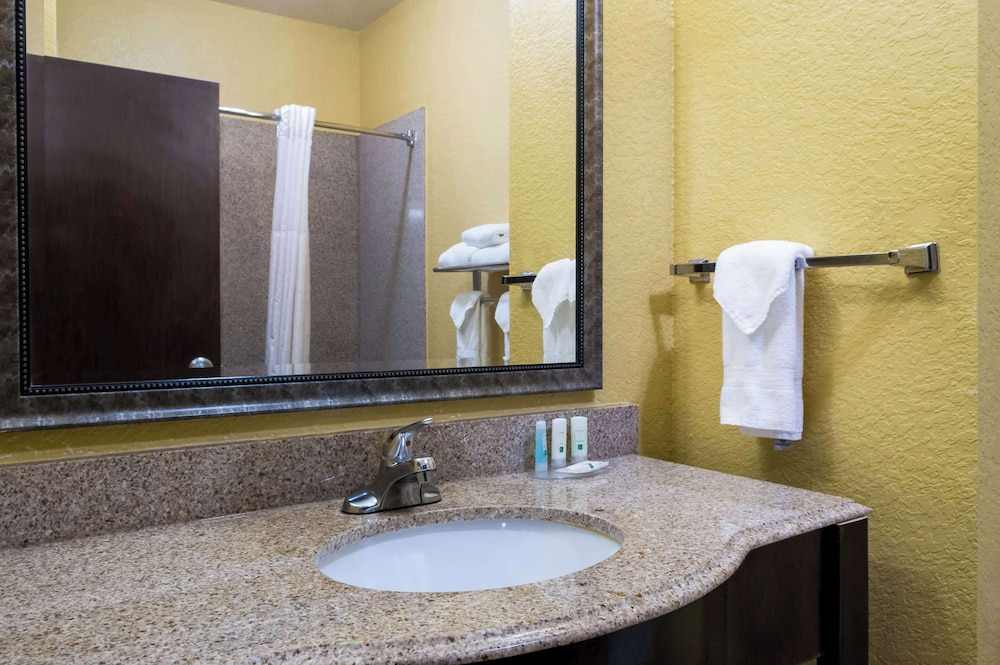 Quality Inn & Suites Slidell - photo 17