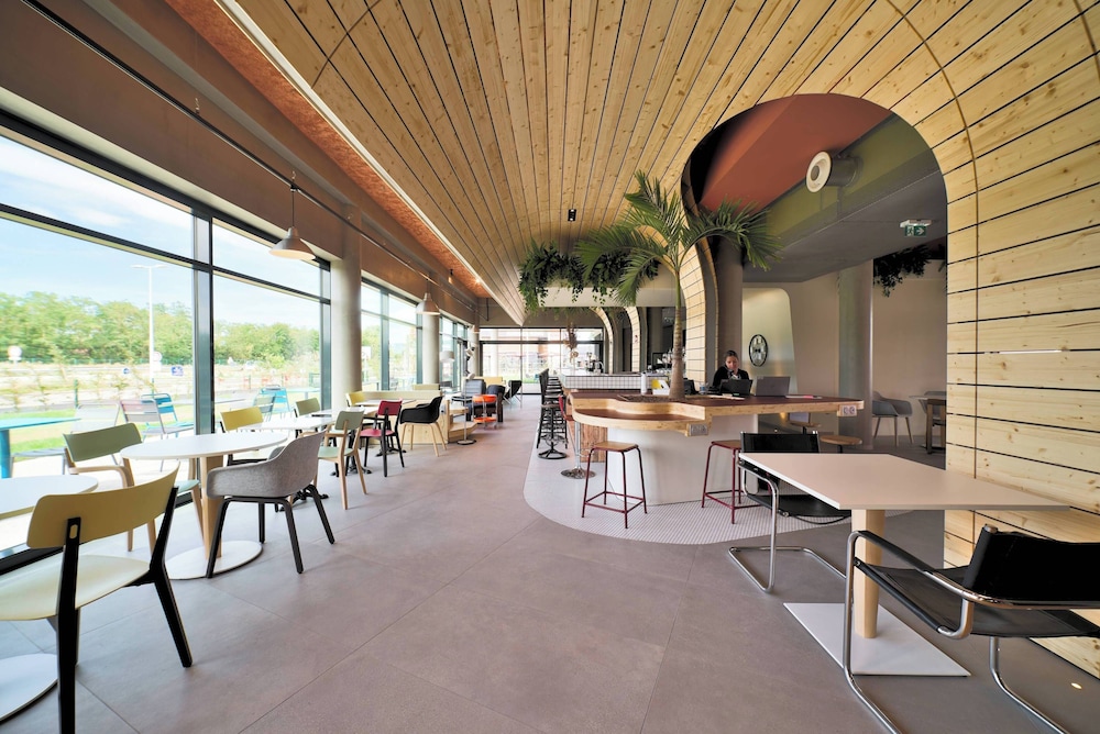 Greet Hotel Cernay Mulhouse — Cernay