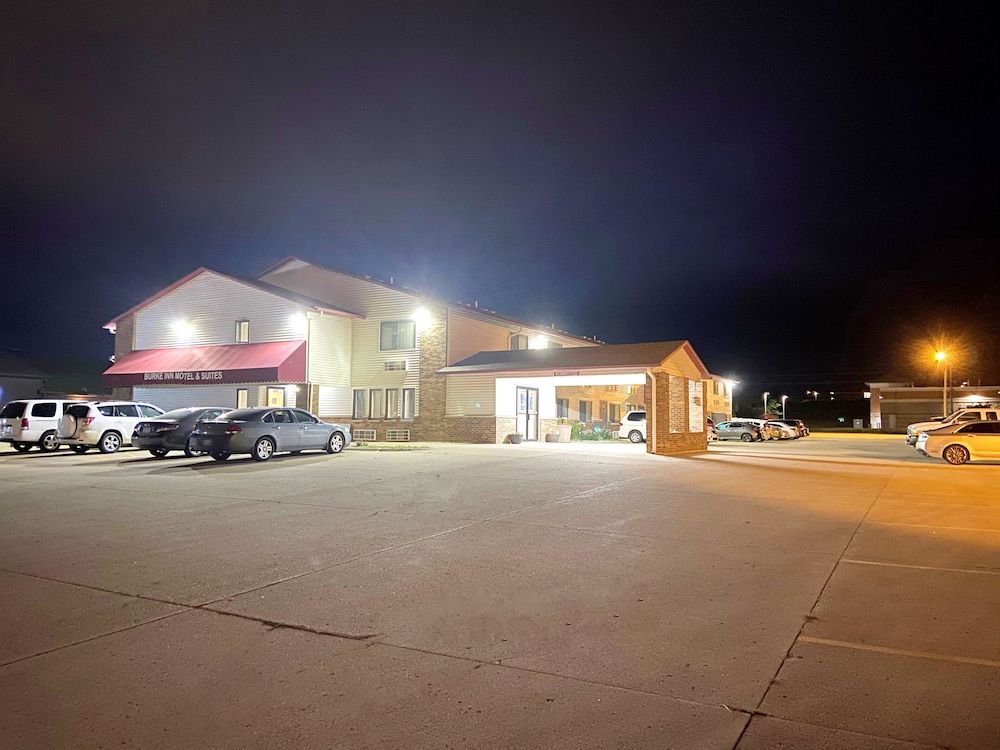 Burke Inn Motel & Suites - photo 19