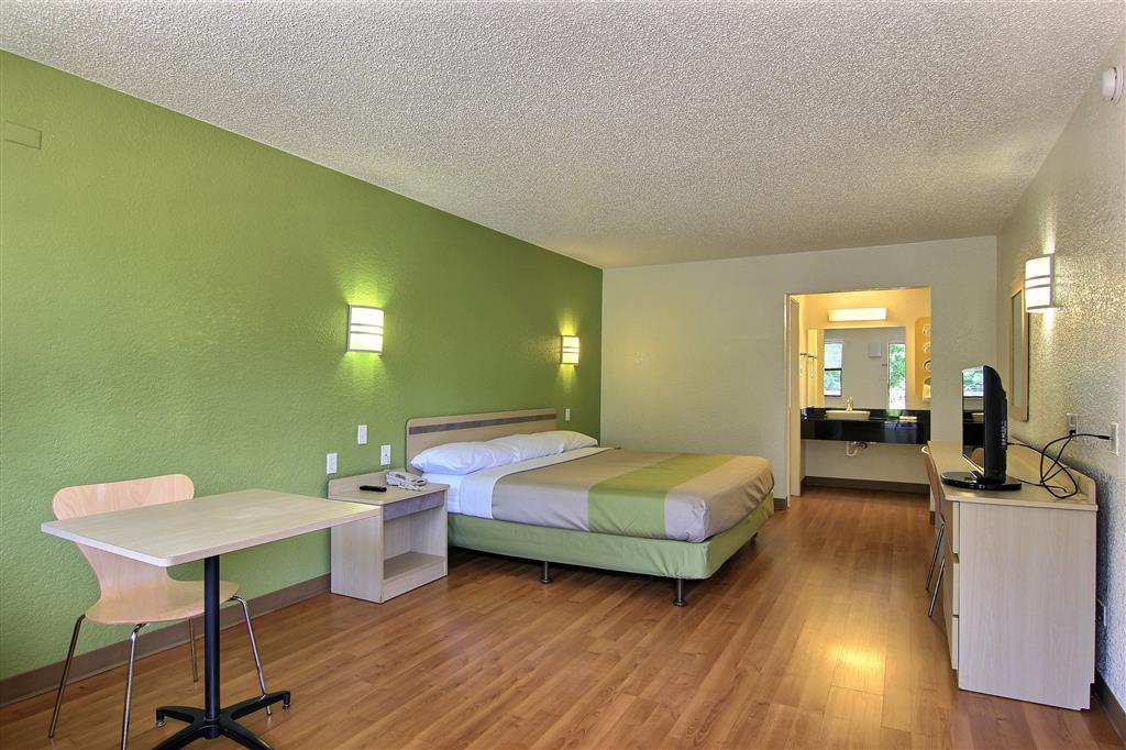 Motel 6 Austin TX Central Downtown UT - photo 11