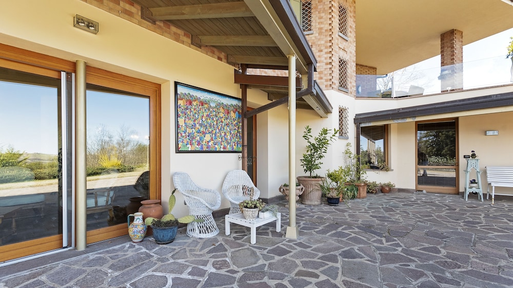 Italianway Antiche Serre 6 Alba - carbon neutral hotel in Alba