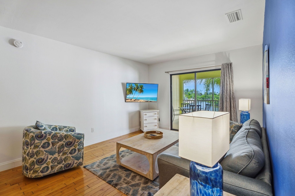 Off the Charts Inn & Out Island Resort - photo 19