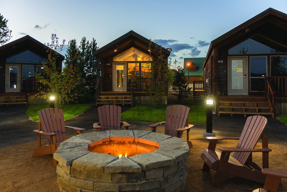 Explorer Cabins At Yellowstone - photo 61