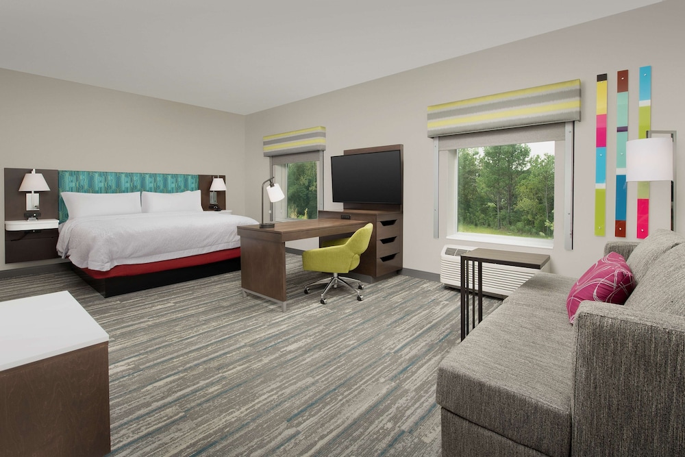 Hampton Inn & Suites Charlotte Airport Lake Pointe - photo 4