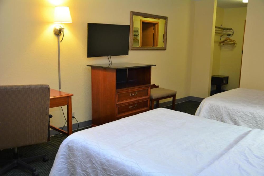 Buckeye Inn Express - photo 11