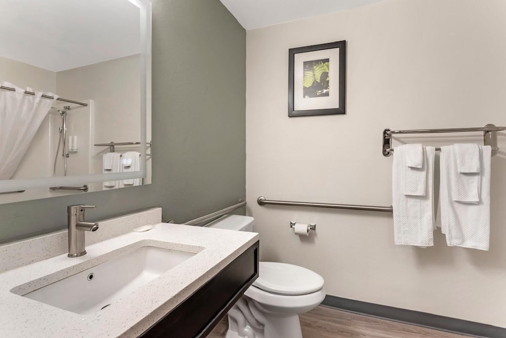 MainStay Suites Little Rock West Near Medical Centers - photo 17