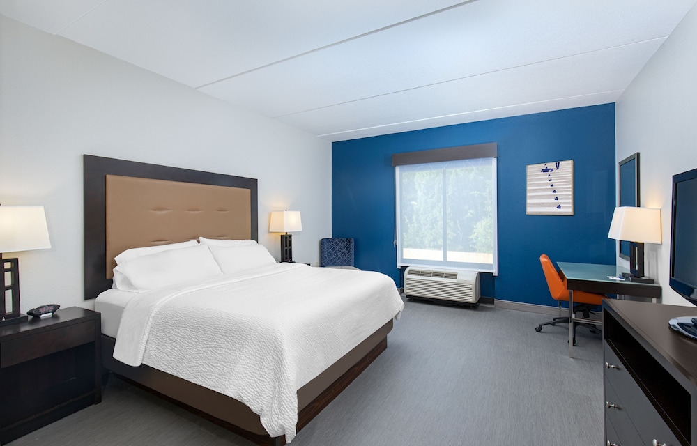 Holiday Inn Express Cleveland Northwest by IHG - photo 11