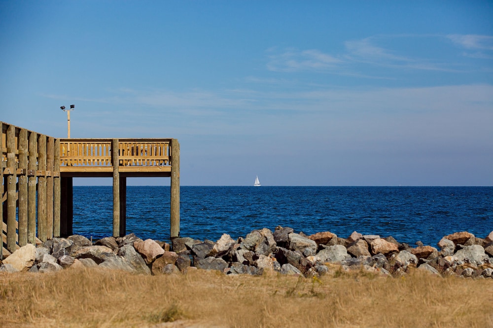 Sun Retreats Gwynn's Island - photo 15