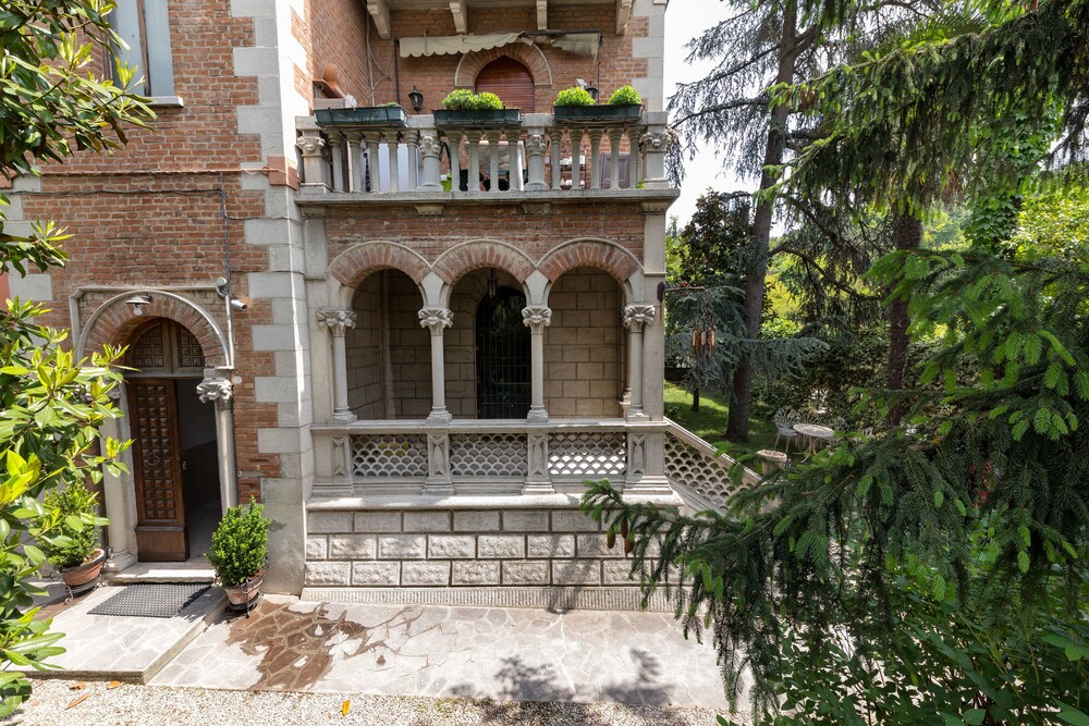 Le Dimore Centro Strategico per Verona — 4-Star Luxury Hotel in Verona, Italy