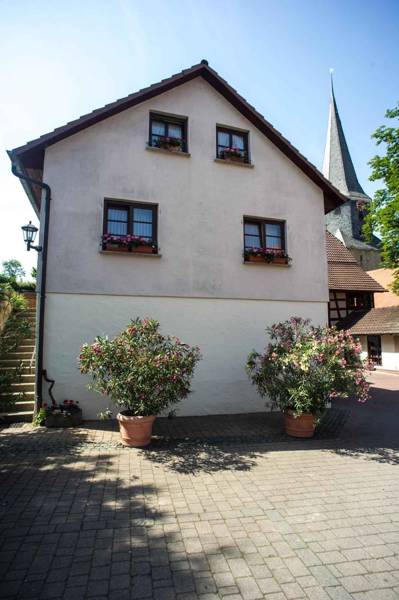 Landhotel Lutz UG — hotel in Oberderdingen