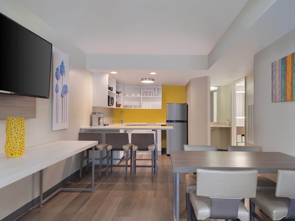 Holiday Inn Resort Orlando Suites Waterpark by IHG - photo 24