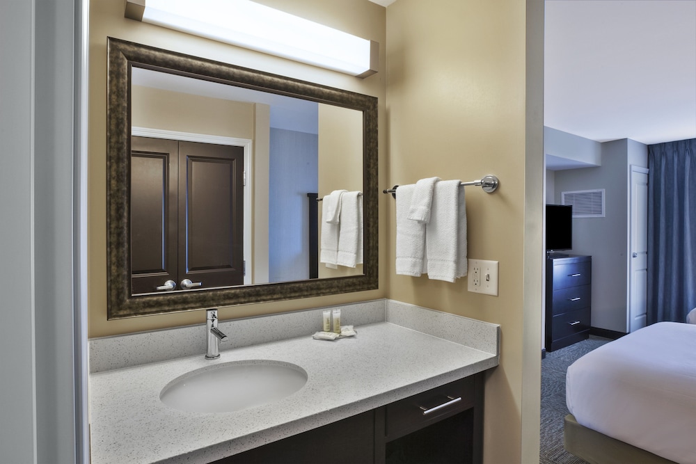 Staybridge Suites Benton Harbor St. Joseph an IHG Hotel - photo 5