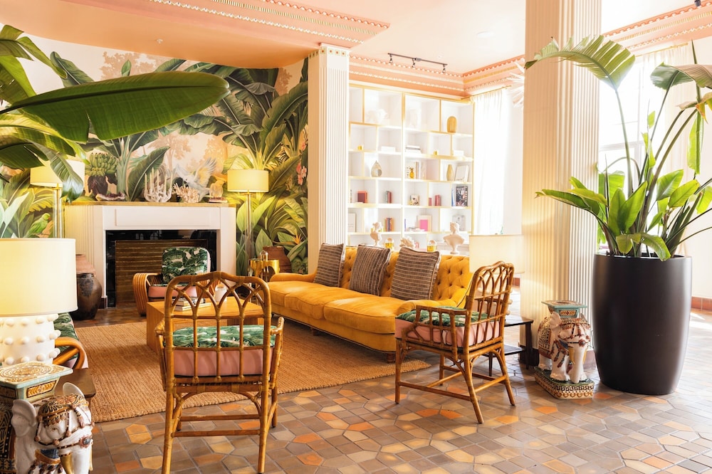 The Savoy Hotel & Beach Club - photo 6