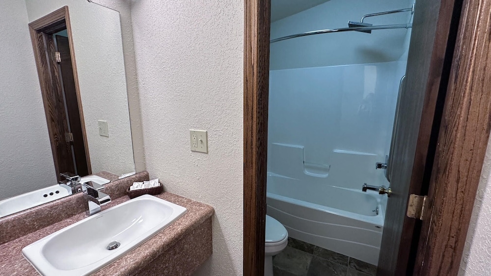 The Shelby Inn - photo 19