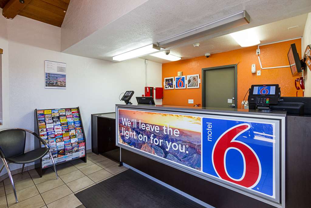 Motel 6 Mesa South - photo 23
