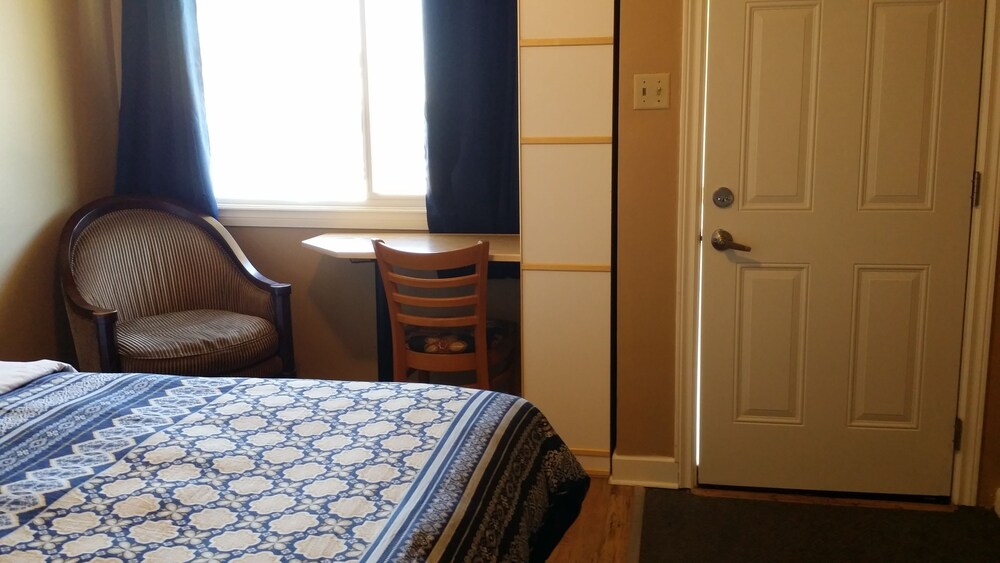 Century II Motel — Fort Macleod — photo 5