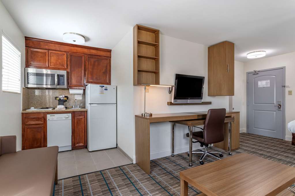 MainStay Suites Port Arthur Beaumont South - photo 28