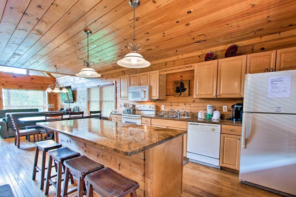 Mountaintop Manor - photo 16