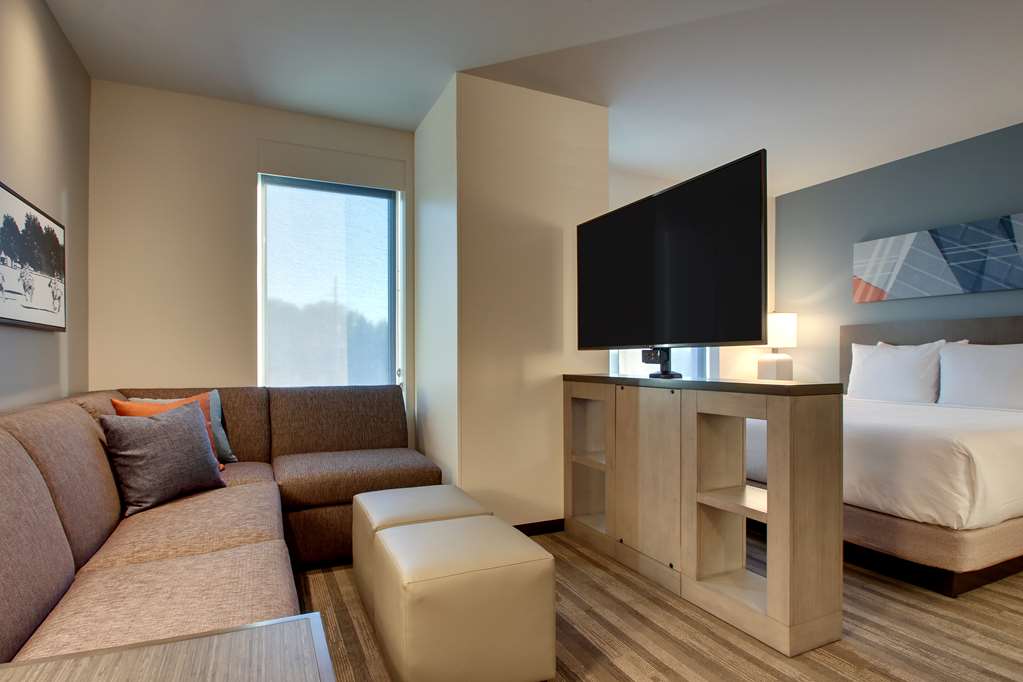 Hyatt House Chicago Oak Brook - photo 2
