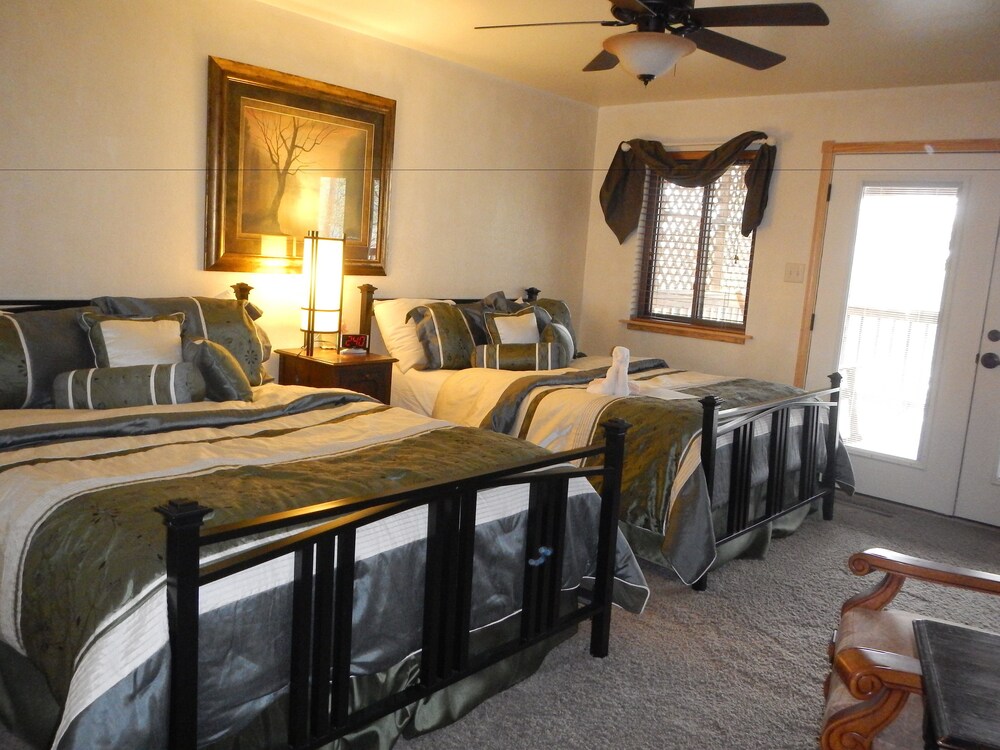 Mountain Harbor Resort and Spa - photo 22