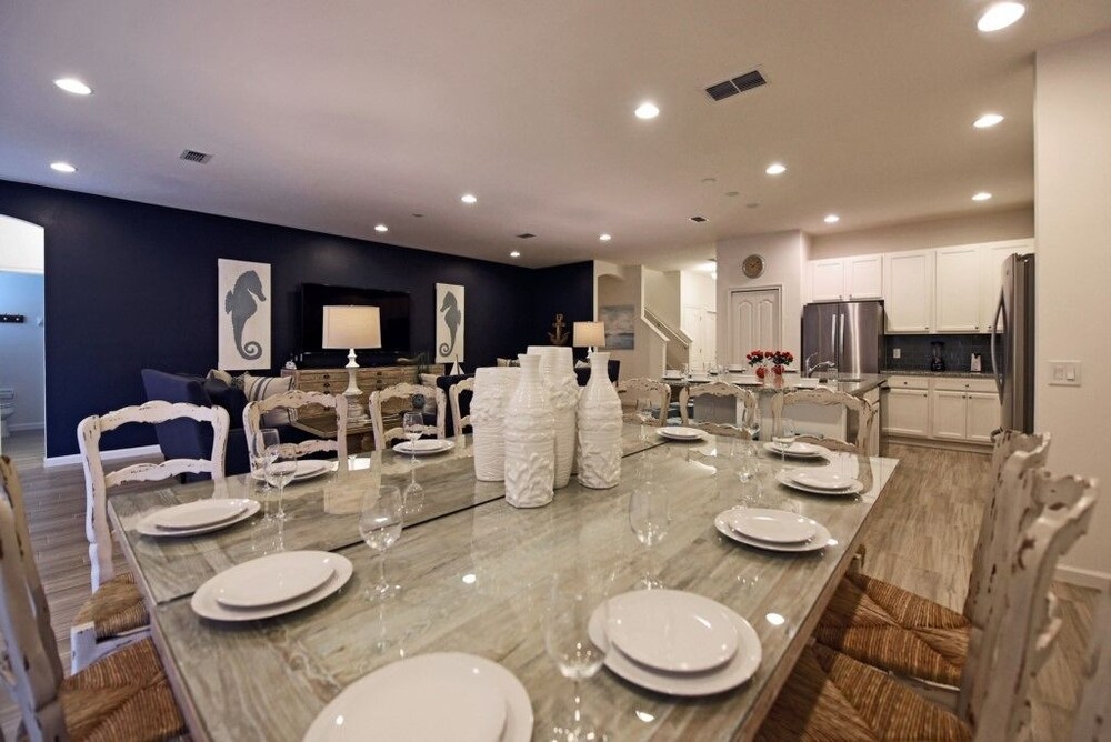 Beautiful 10bedroom 8bath Villa at Solterra Resort - photo 15