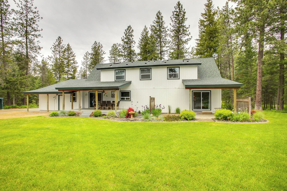 10 Mi to Silverwood Secluded Getaway — hotel in Spirit Lake