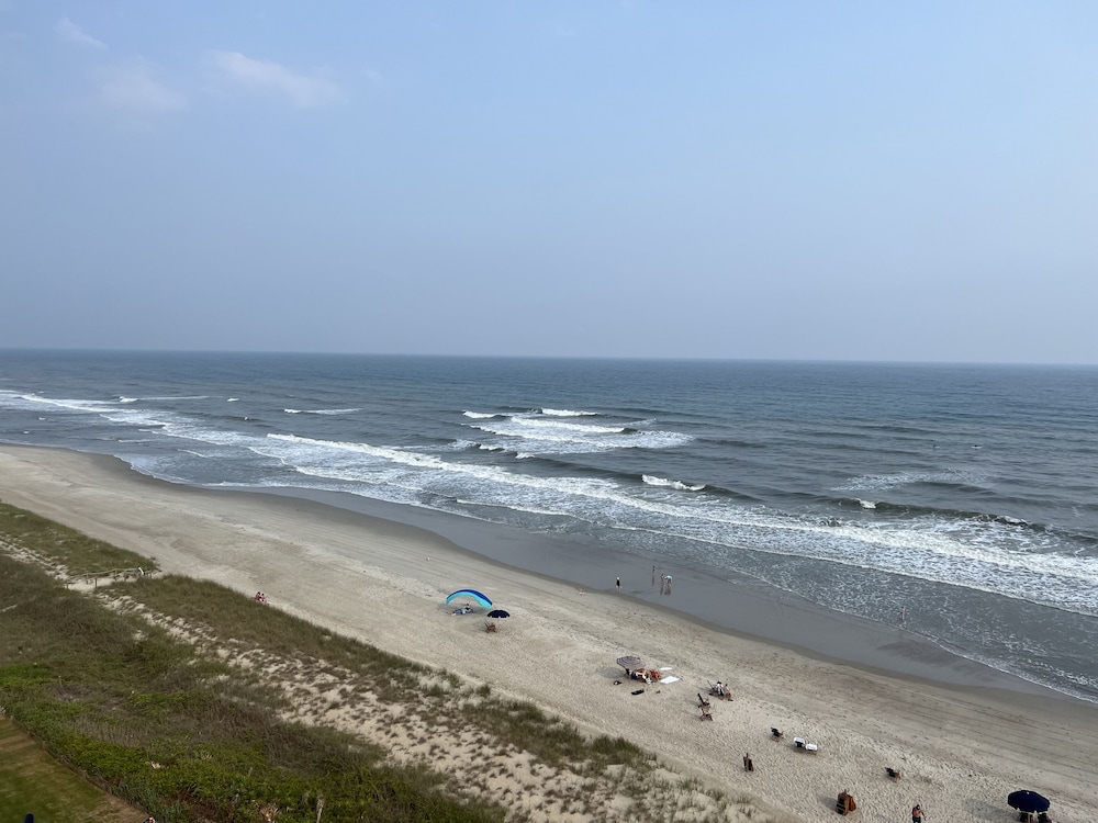 Crystal Coast Oceanfront Hotel - photo 26