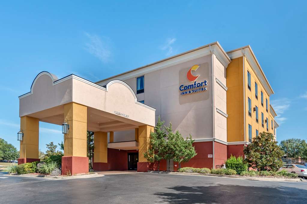 Comfort Inn & Suites Clinton Jackson West in Clinton, United States