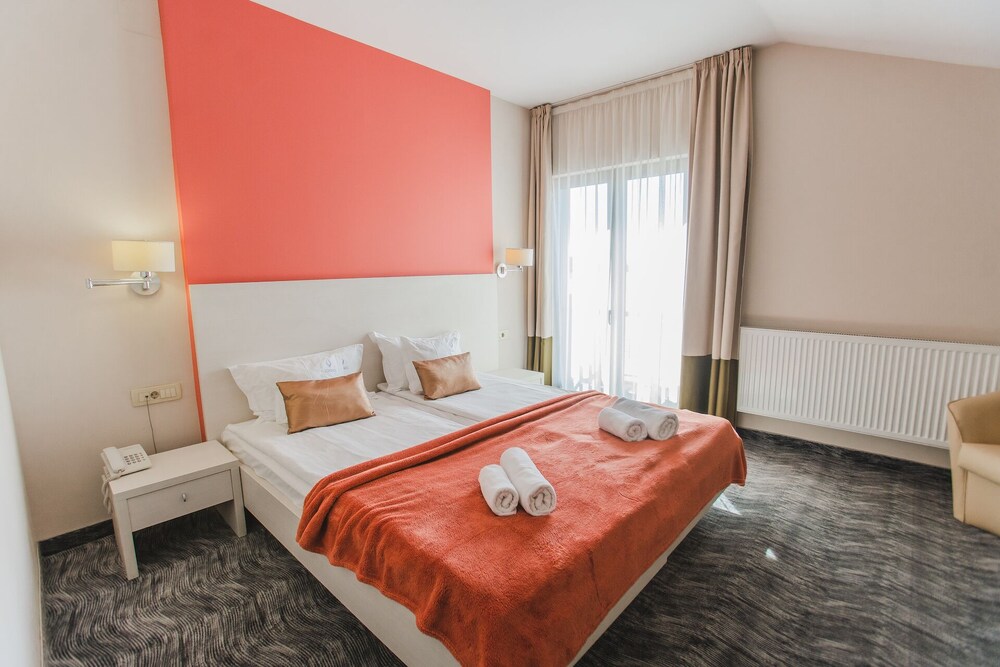 Caro Boutique Hotel — Oradea — photo 5