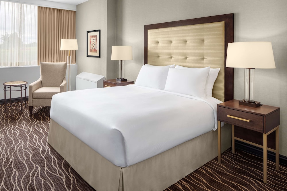 Hilton Kansas City Airport - photo 7