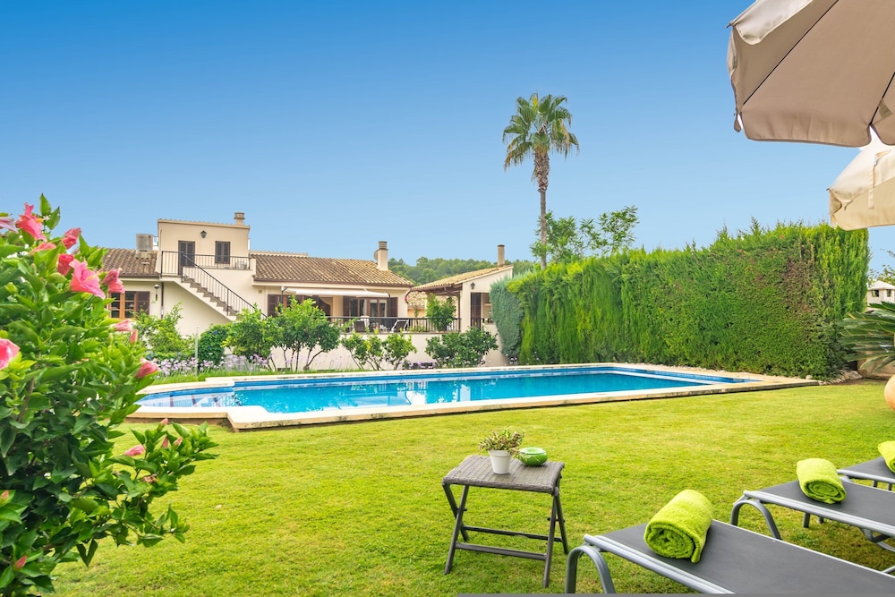 Ca Na Rosa — 4-Star Luxury Hotel in Selva, Spain