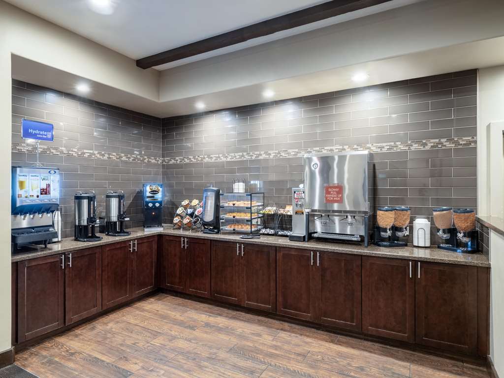 Best Western Pony Soldier Inn & Suites - photo 34