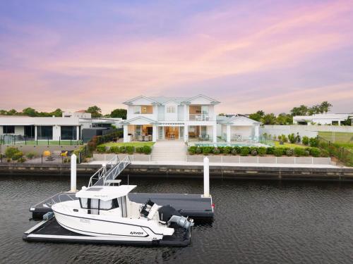 Hamptons On Dux Retreat in Banksia Beach, Australia