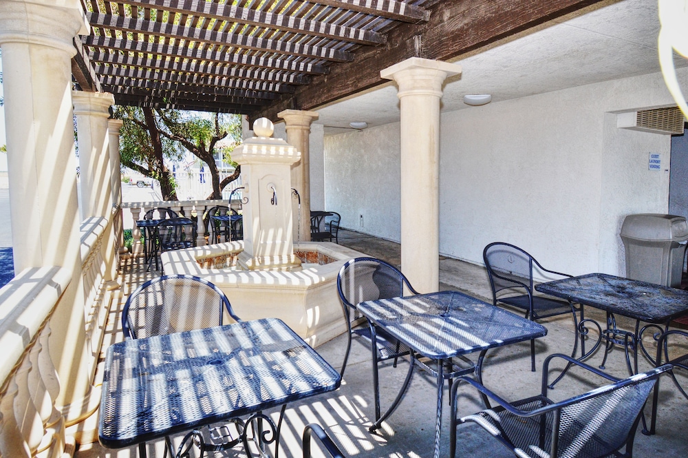 Vagabond Inn Buttonwillow North I 5 - photo 24