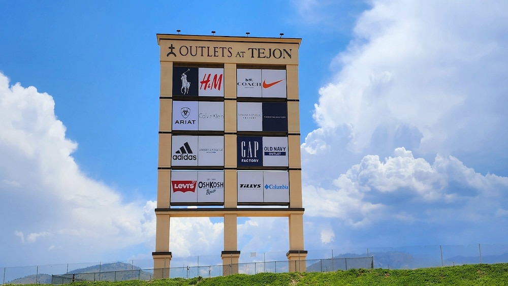 Holiday Inn Express & Suites Frazier Park by IHG - photo 55