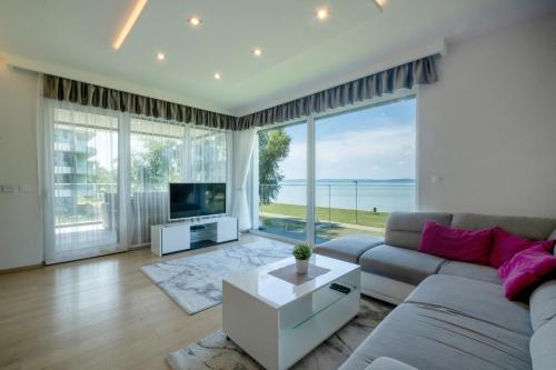 MyFlat Casa Luxury Apartment — 4-Star Luxury Hotel in Siofok, Hungary