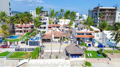 Bucerias Beach House — 4-Star Luxury Hotel in Bucerias, Mexico