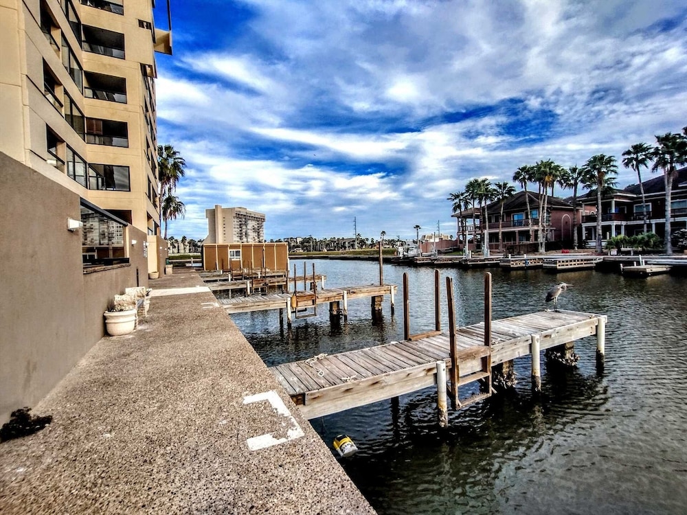 Landfall Towers 71 Minium 2 Bedroom Condo by RedAwning - photo 17
