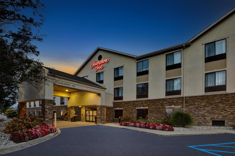 Hampton Inn Hotel Detroit Belleville Airport Area in Belleville, United States