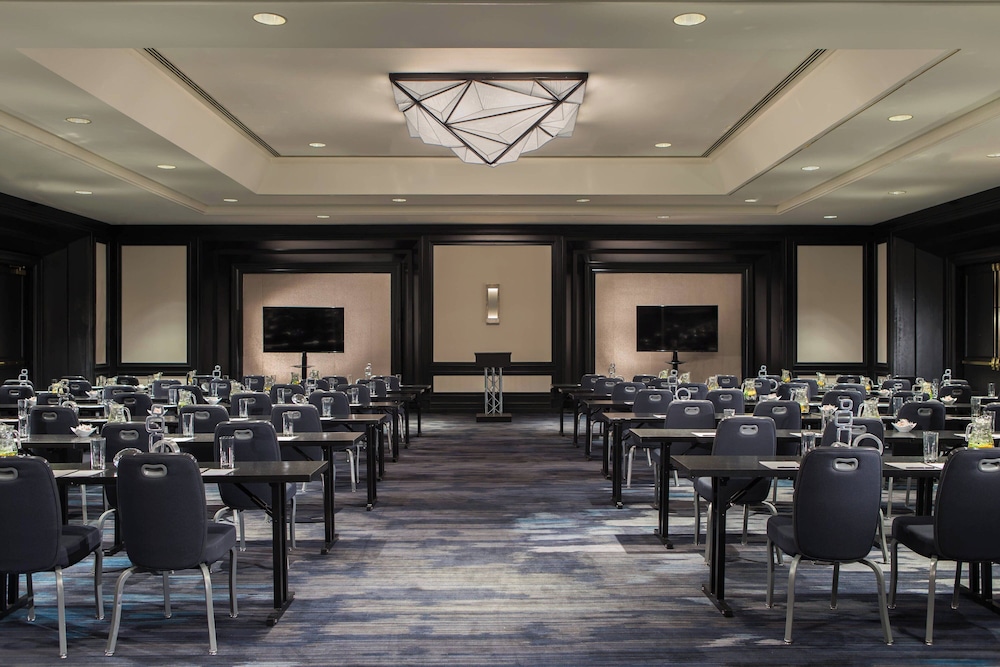 Renaissance Baltimore Harborplace Hotel - photo 46
