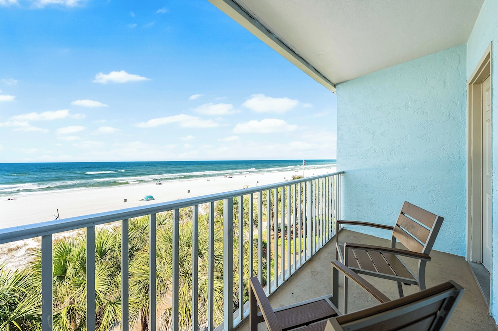 Boardwalk Beach Hotel - photo 60