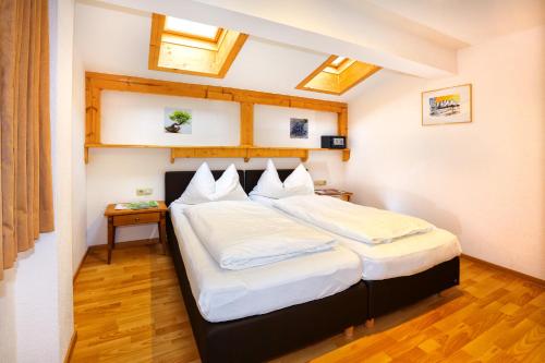 Haus Veronika — 4-Star Luxury Hotel in Soelden, Austria
