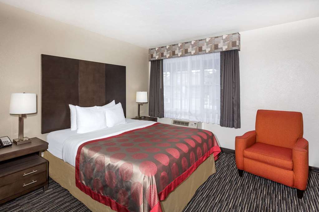 Ramada by Wyndham Monterey - photo 14