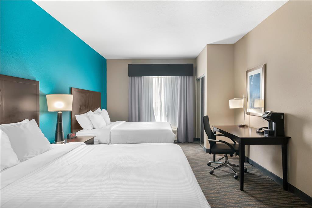 Best Western Plus Hiawatha Hotel - photo 19