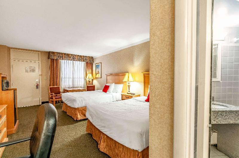Red Lion Hotel Rosslyn Iwo Jima - photo 58